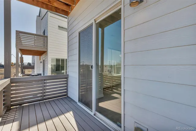 a view of a terrace with sky view