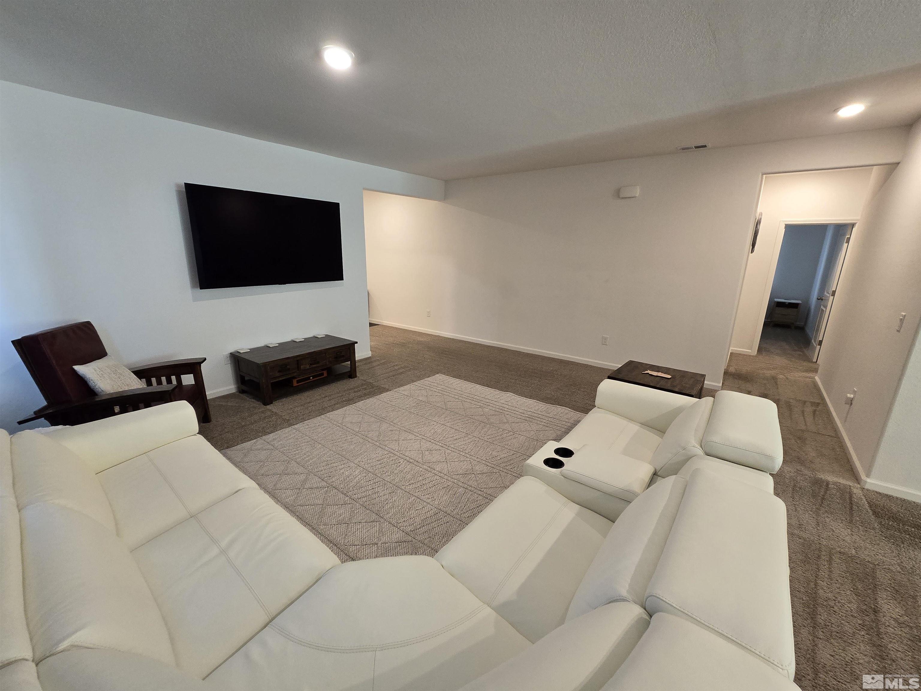 9418 Cape Drive Reno, NV 89506 - Photo 13 of 32 Photo 15