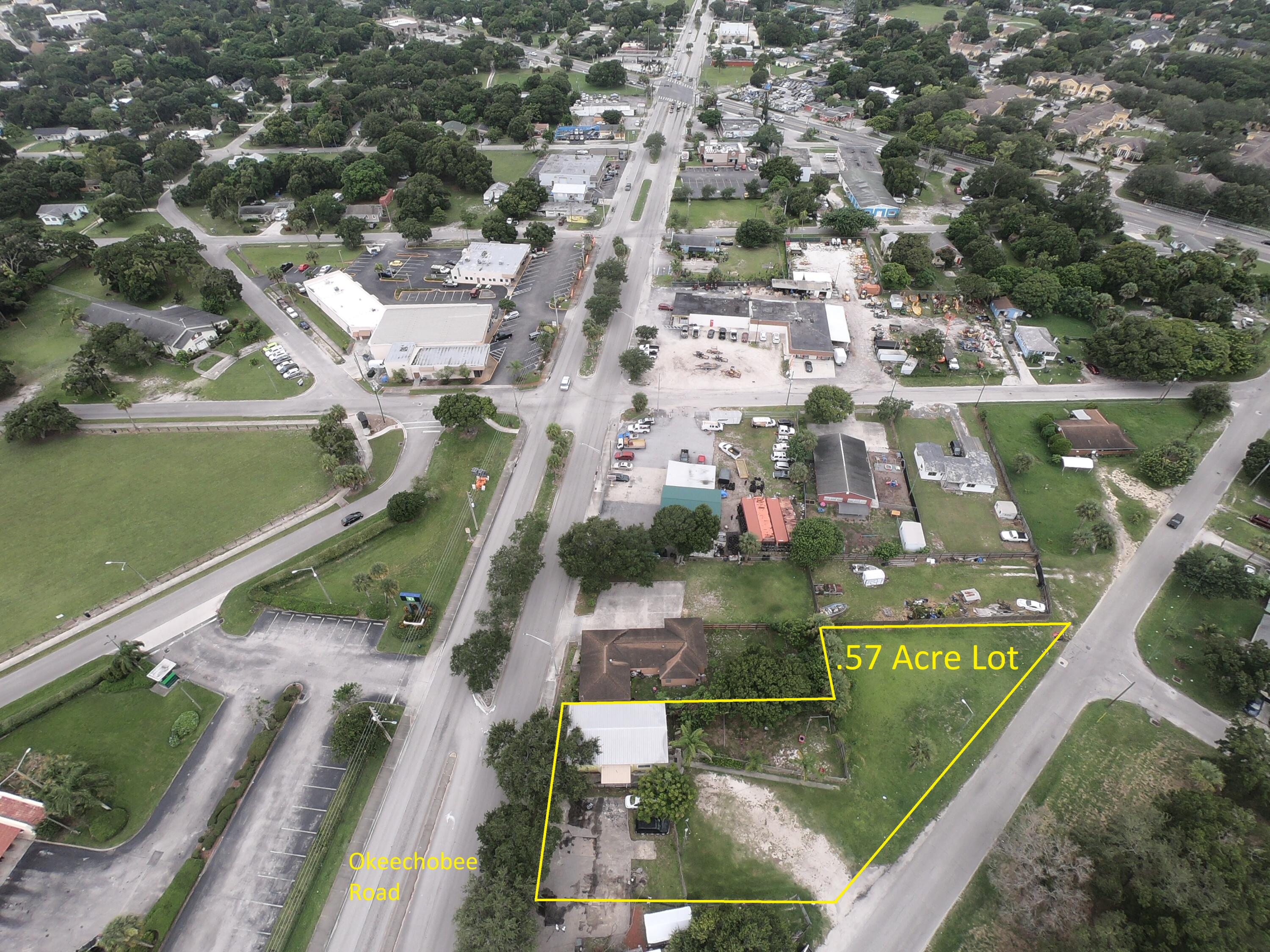 2208 Okeechobee Road Fort Pierce, FL 34950 - Photo 2 of 6 Property