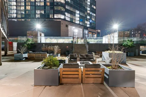 $925,000 | 635 7th Avenue South, Unit 406, Nashville, TN 37203