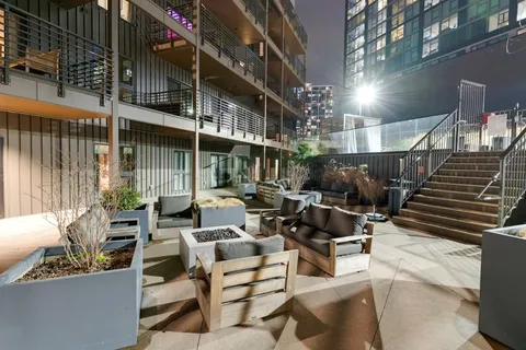 $925,000 | 635 7th Avenue South, Unit 406, Nashville, TN 37203