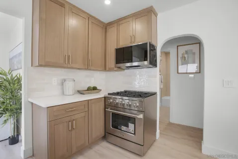 $1,850,000 | 3296 Talbot Street, San Diego, CA 92106