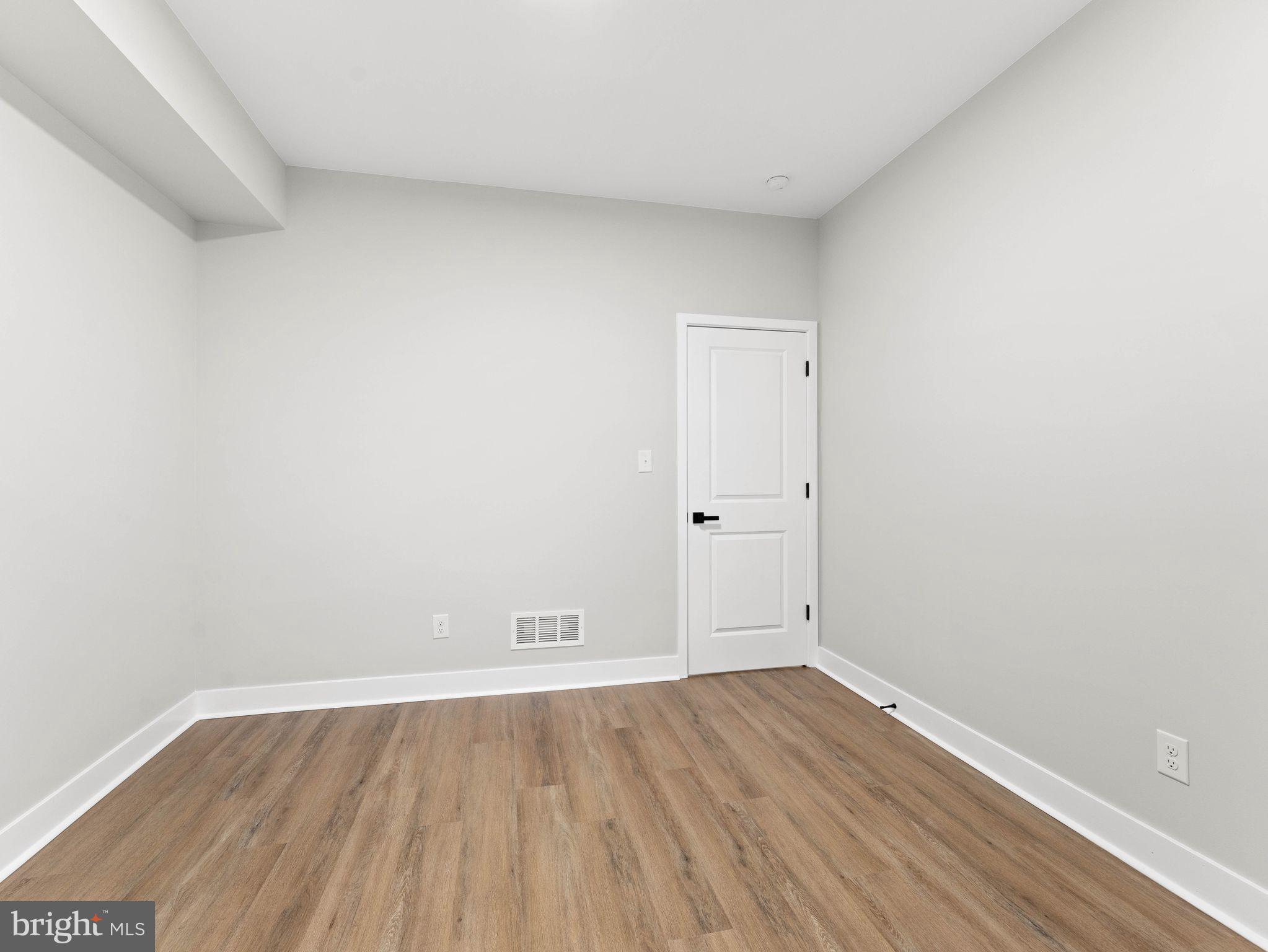 5942 Ellsworth Street Philadelphia, PA 19143 - Photo 19 of 37