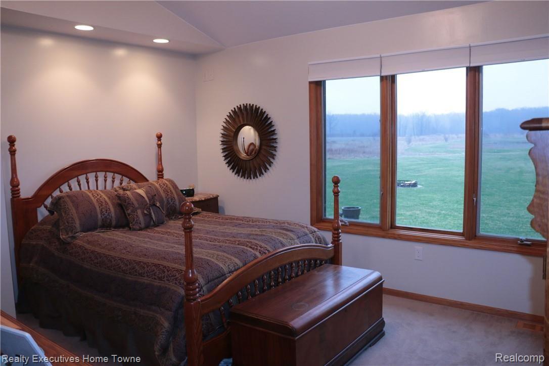 7726 Fargo Road Avoca, MI 48006 - Photo 17 of 39 IMG_8683.JPG