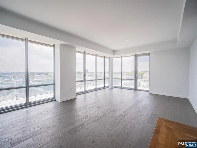 $1,350,000 | 320 Adolphus Avenue, Unit 401, Cliffside Park, NJ 07010