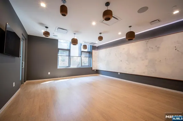 $1,350,000 | 320 Adolphus Avenue, Unit 401, Cliffside Park, NJ 07010