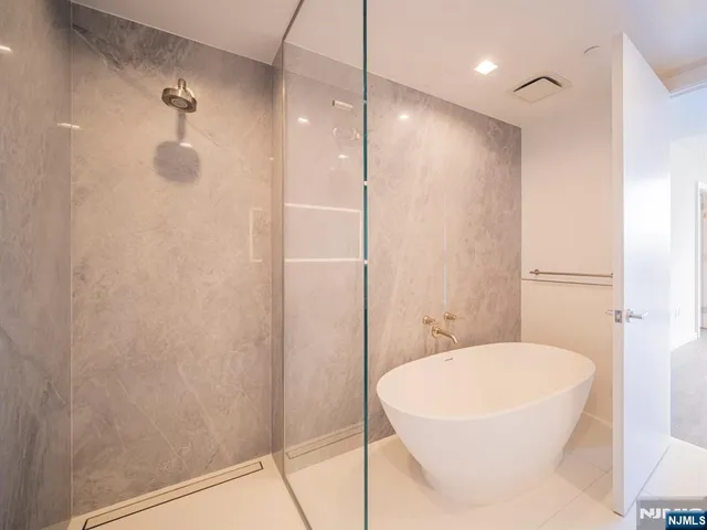 $1,350,000 | 320 Adolphus Avenue, Unit 401, Cliffside Park, NJ 07010