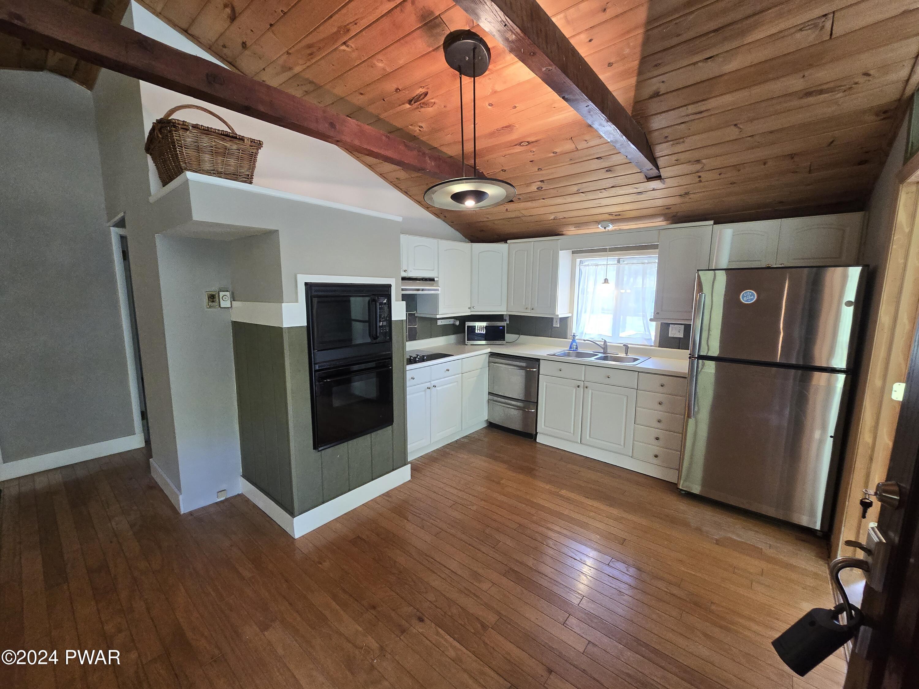 135 Beech Road Dingmans Ferry, PA 18328 - Photo 9 of 25 9
