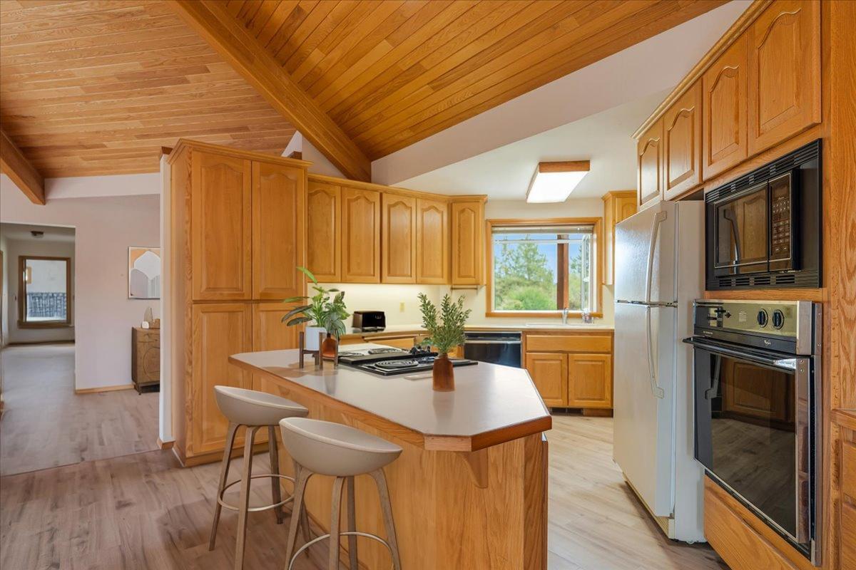 64515 Rock Springs Road Bend, OR 97703 - Photo 6 of 49 Kitchen Virtuallly Edited