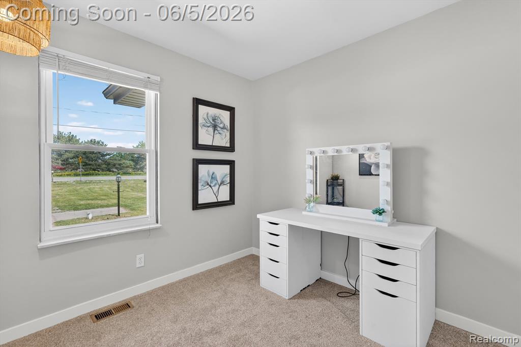 14232 North Road Fenton, MI 48430 - Photo 27 of 66