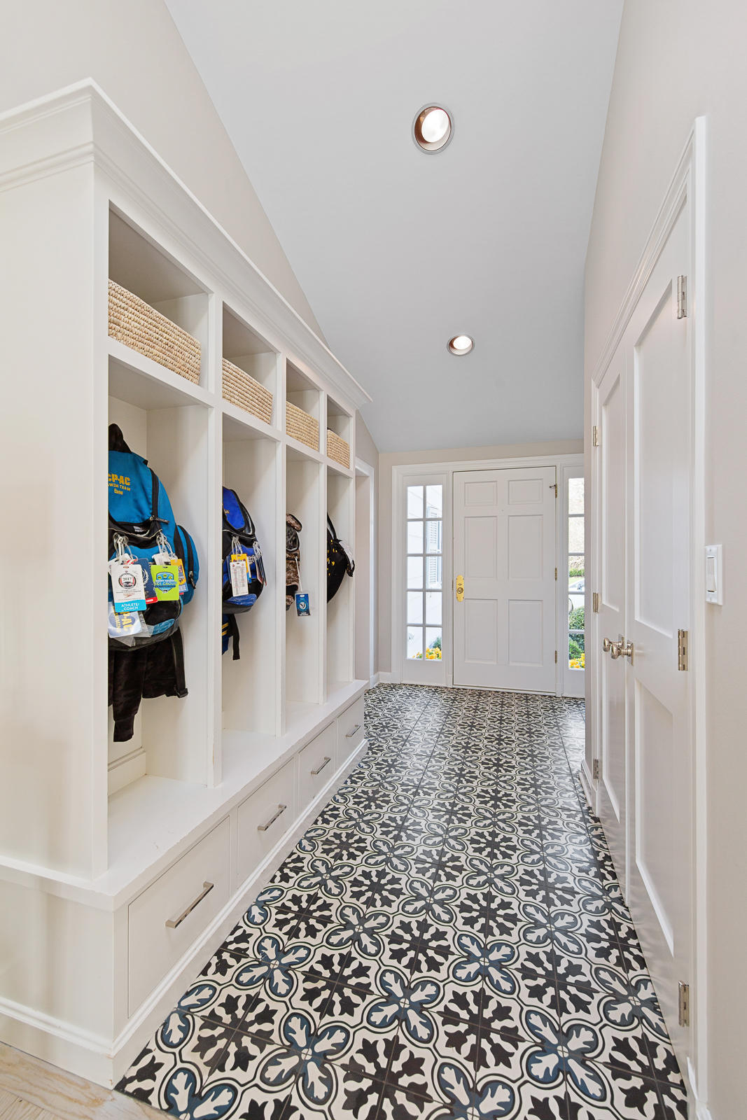 27 Searles Road Darien, CT 06820 - Photo 18 of 56 27 Searles Rd, Darien, CT-18