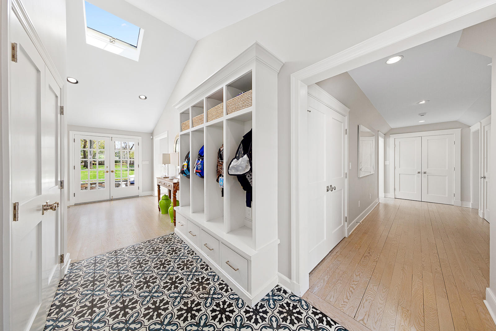 27 Searles Road Darien, CT 06820 - Photo 19 of 56 a bathroom with a bathtub and a shower