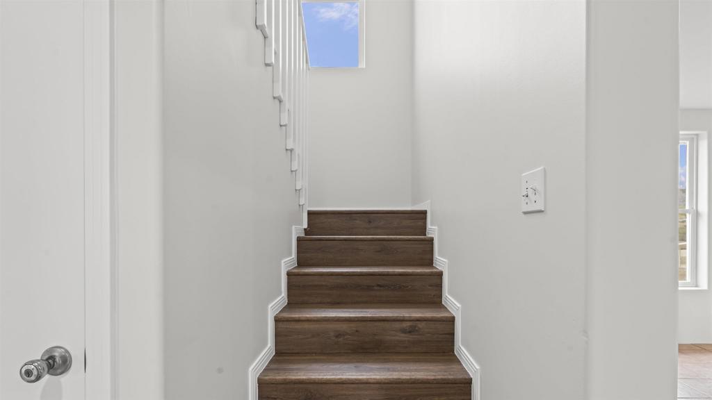 39260 Grassy Road Temecula, CA 92592 - Photo 32 of 50 a view of entryway