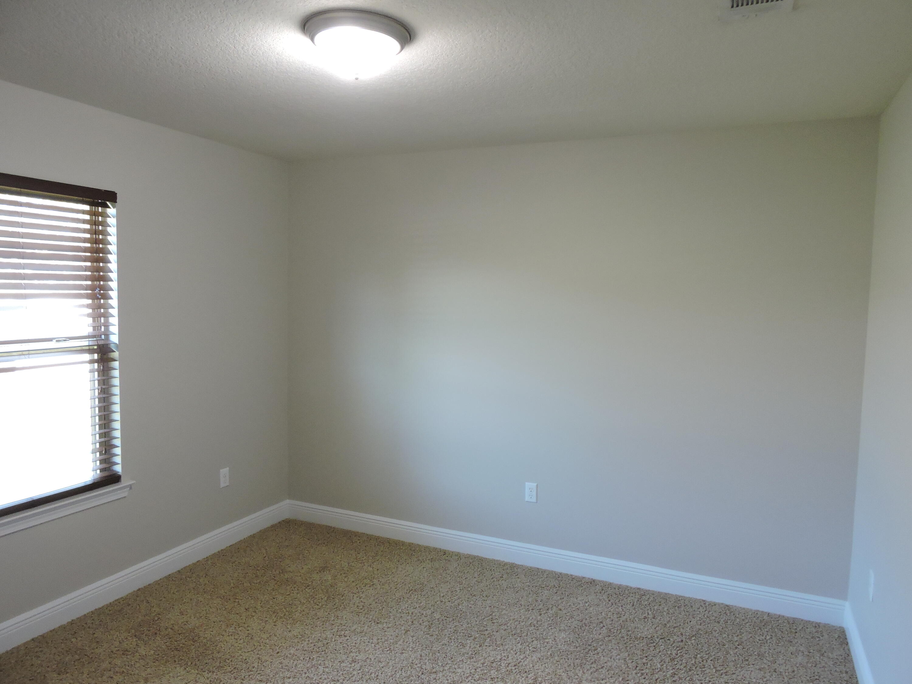 4642 Hermosa Road Crestview, FL 32539 - Photo 20 of 28 DSCN6719