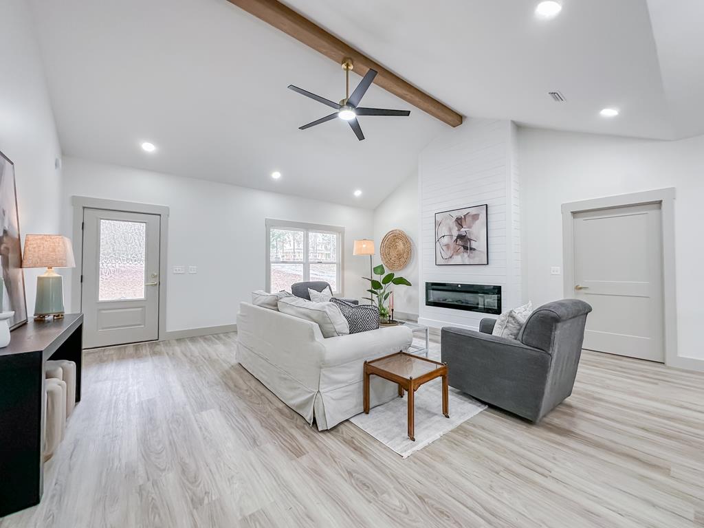 223 Lakewood Loop Geneva, AL 36340 - Photo 5 of 44