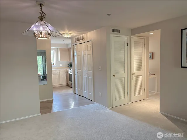 $528,888 | 250 Northwest Dogwood Street, Unit C201, Issaquah, WA 98027