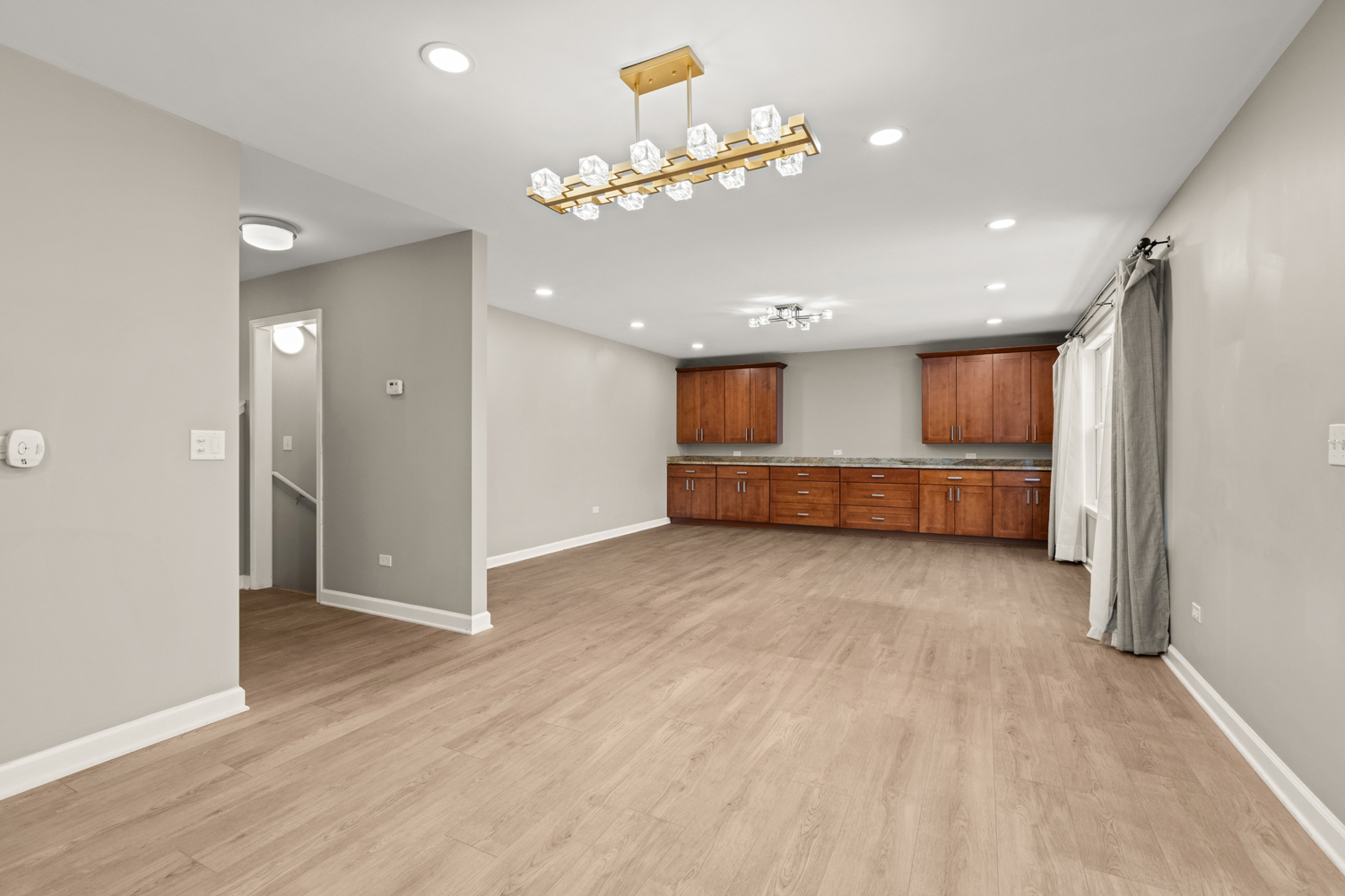 754 Rockhurst Road Bolingbrook, IL 60440 - Photo 7 of 27