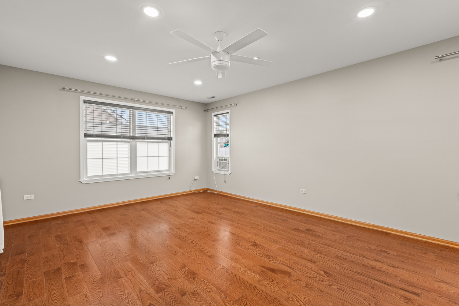 754 Rockhurst Road Bolingbrook, IL 60440 - Photo 8 of 27