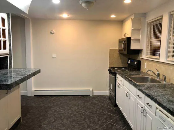 $3,700 | 1 Allen Street, Unit 1, Lynbrook, NY 11563