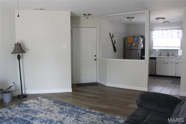 $164,900 | 761 Sugar Glen Drive, Unit 5, St. Peters, MO 63376