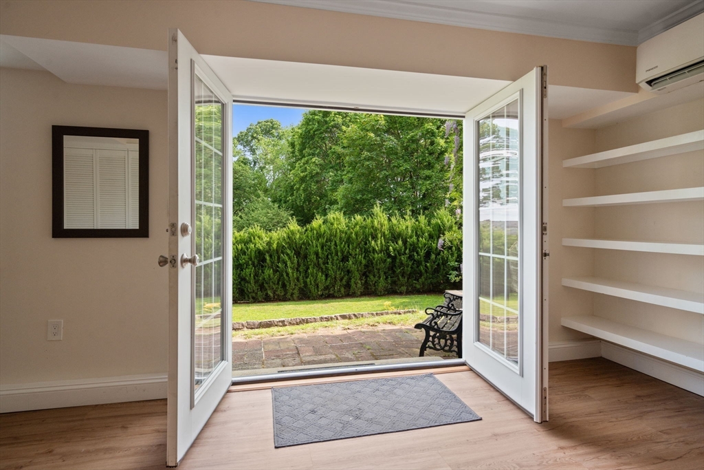 107 Stoneleigh Road Watertown, MA 02472 - Photo 36 of 42