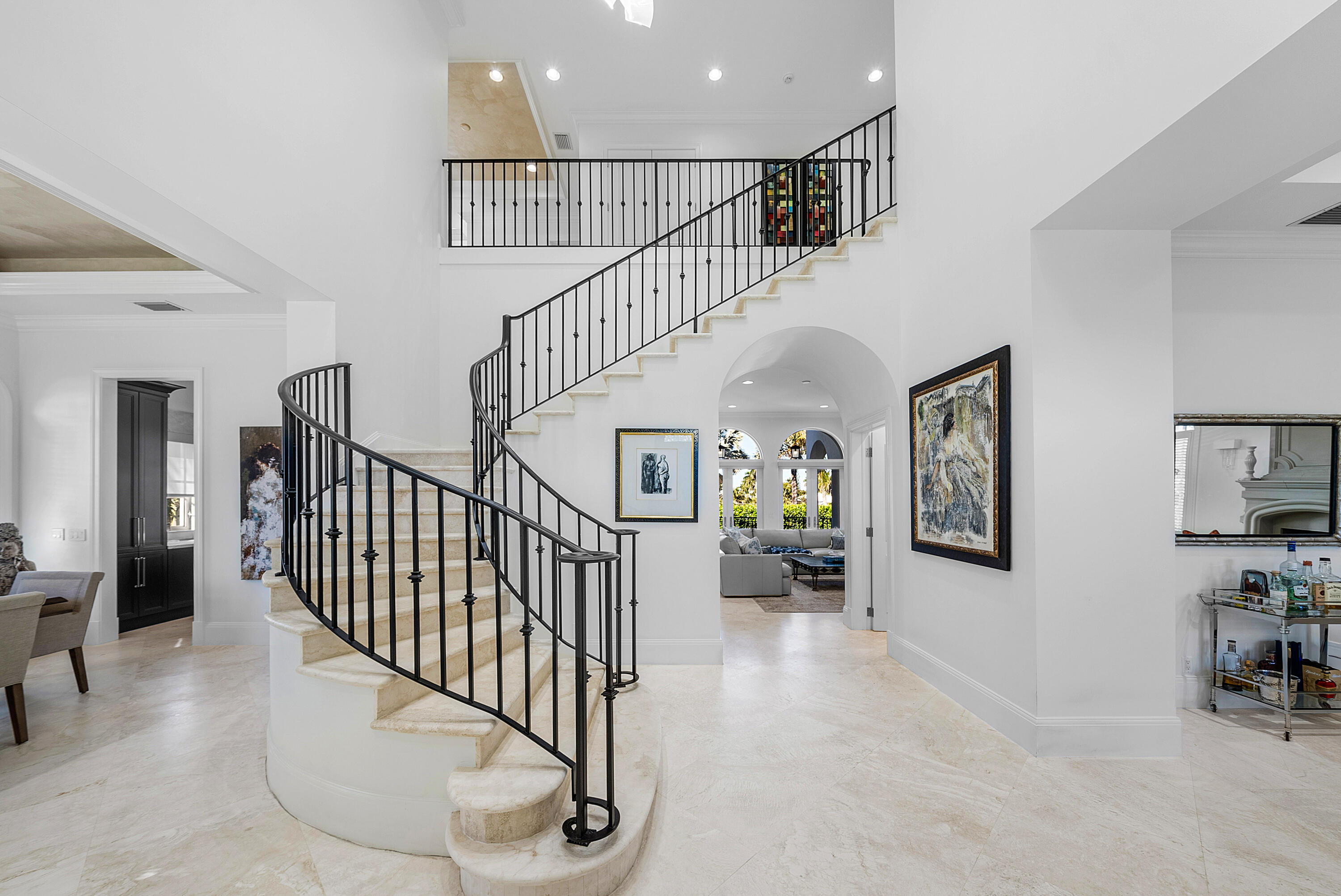 6102 North Ocean Boulevard Ocean Ridge, FL 33435 - Photo 14 of 86 Foyer