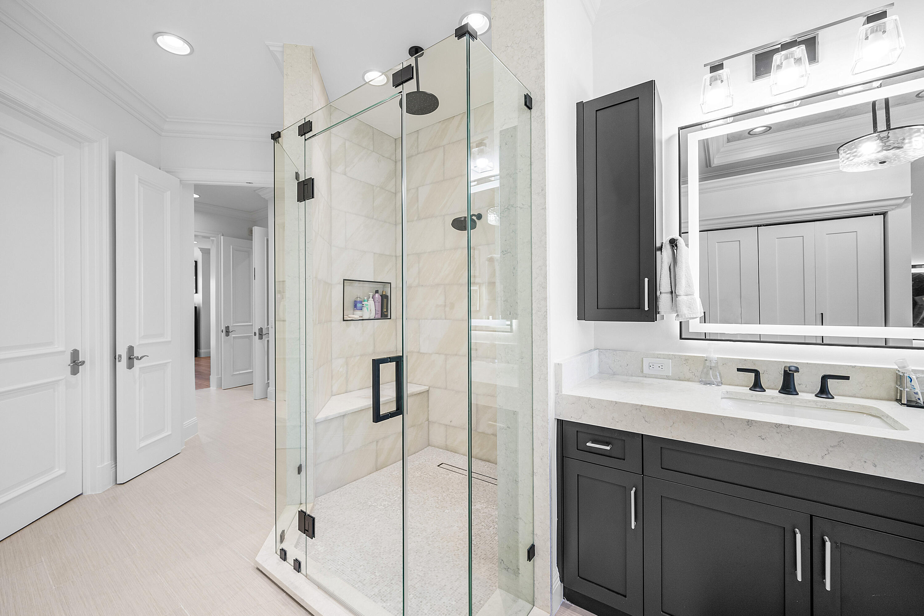 6102 North Ocean Boulevard Ocean Ridge, FL 33435 - Photo 56 of 86 Primary Bath