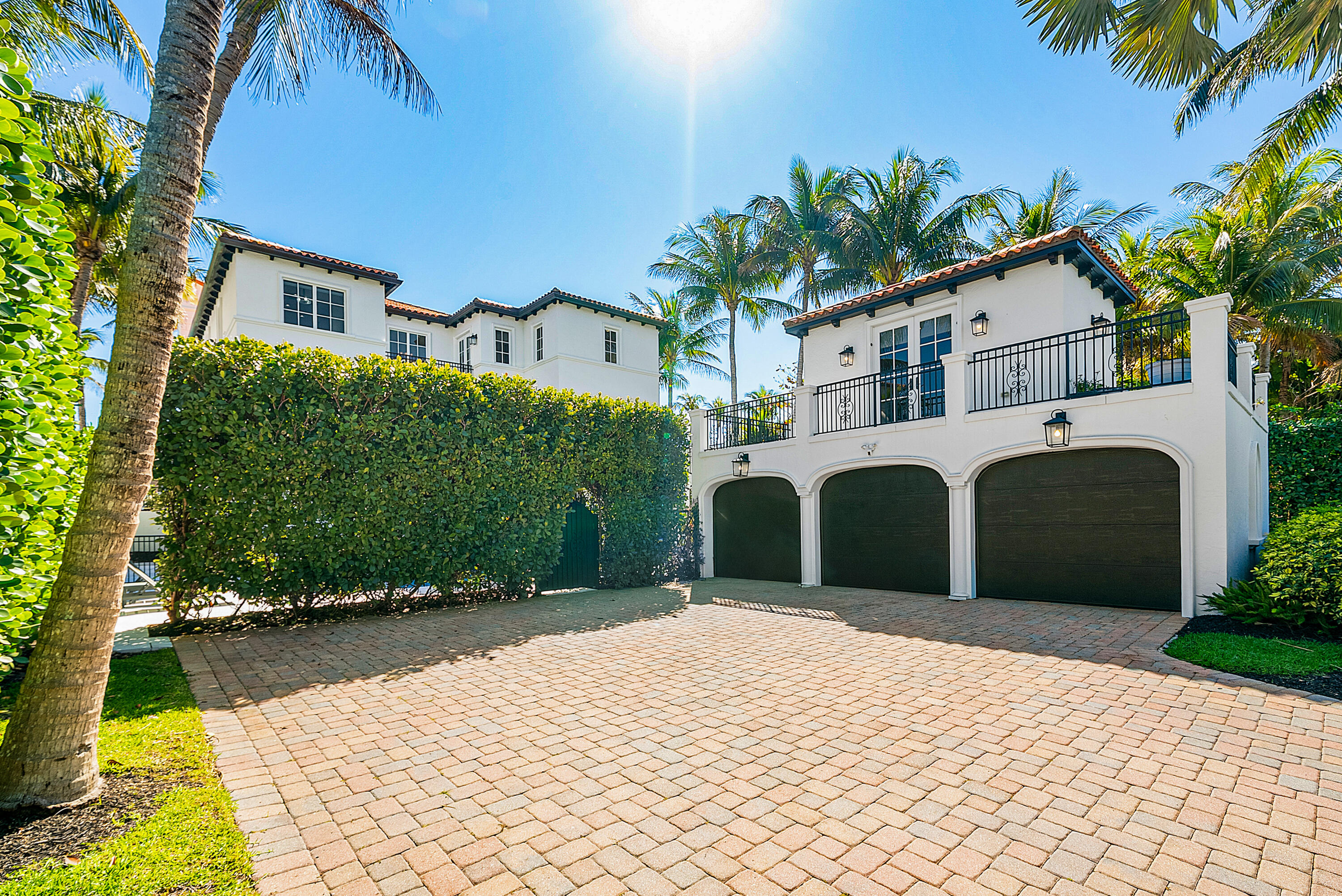 6102 North Ocean Boulevard Ocean Ridge, FL 33435 - Photo 7 of 86 Garage