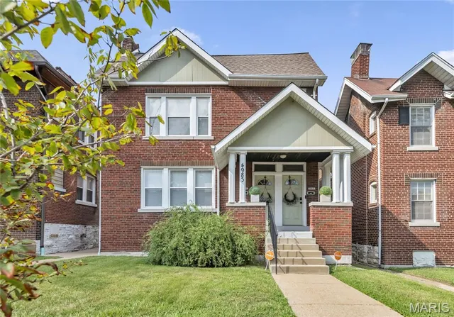 $300,000 | 4983 Chippewa Street, St. Louis, MO 63109