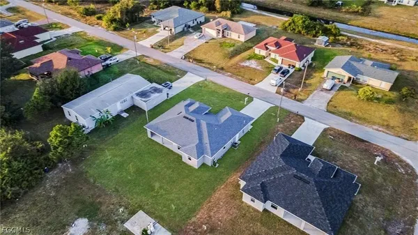 $2,350 | 3719 16th Street West, Lehigh Acres, FL 33971