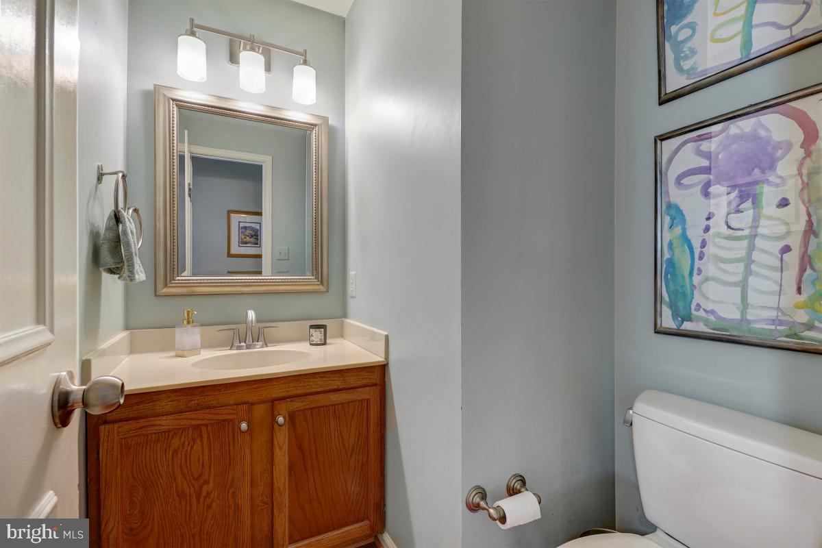 11628 Deer Forest Road Reston, VA 20194 - Photo 24 of 50 Main Level Powder Room