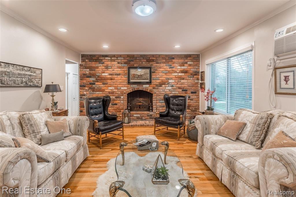 697 West Maple Road, Unit 31 Clawson, MI 48017 - Photo 7 of 20