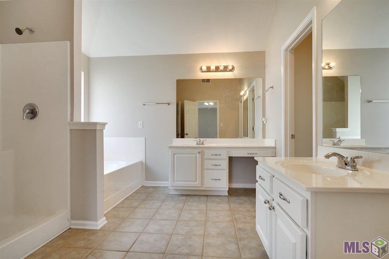 10035 Chestnut Drive Baton Rouge, LA 70809 - Photo 13 of 25 Gallery Image 13