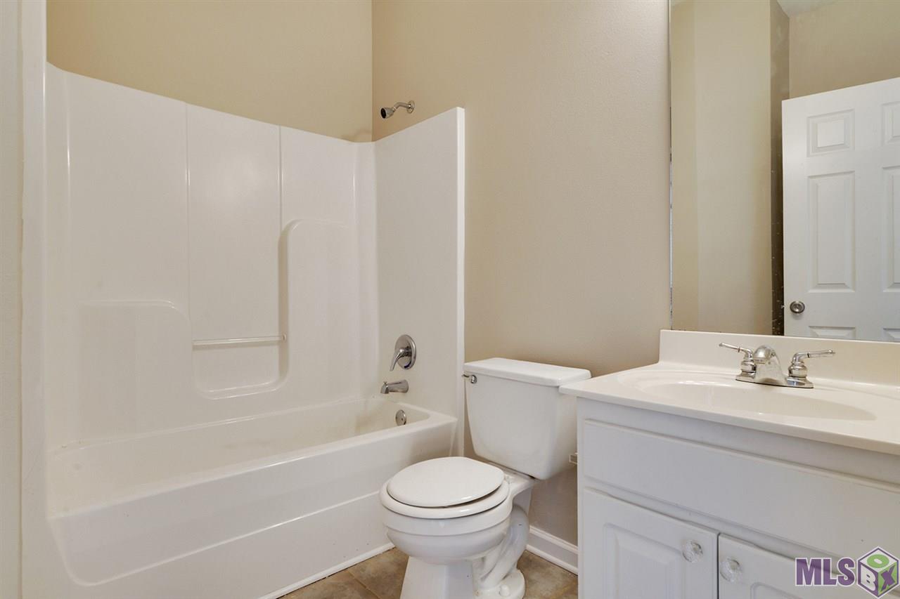 10035 Chestnut Drive Baton Rouge, LA 70809 - Photo 8 of 25 Gallery Image 8