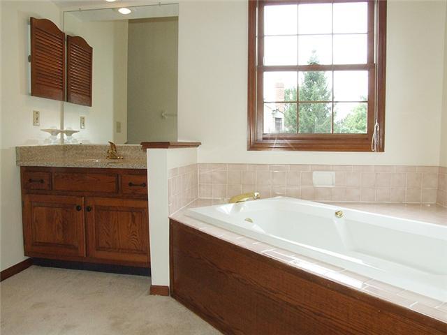 30 Ridge Side Drive Powell, OH 43065 - Photo 11 of 18 Gallery Image 11