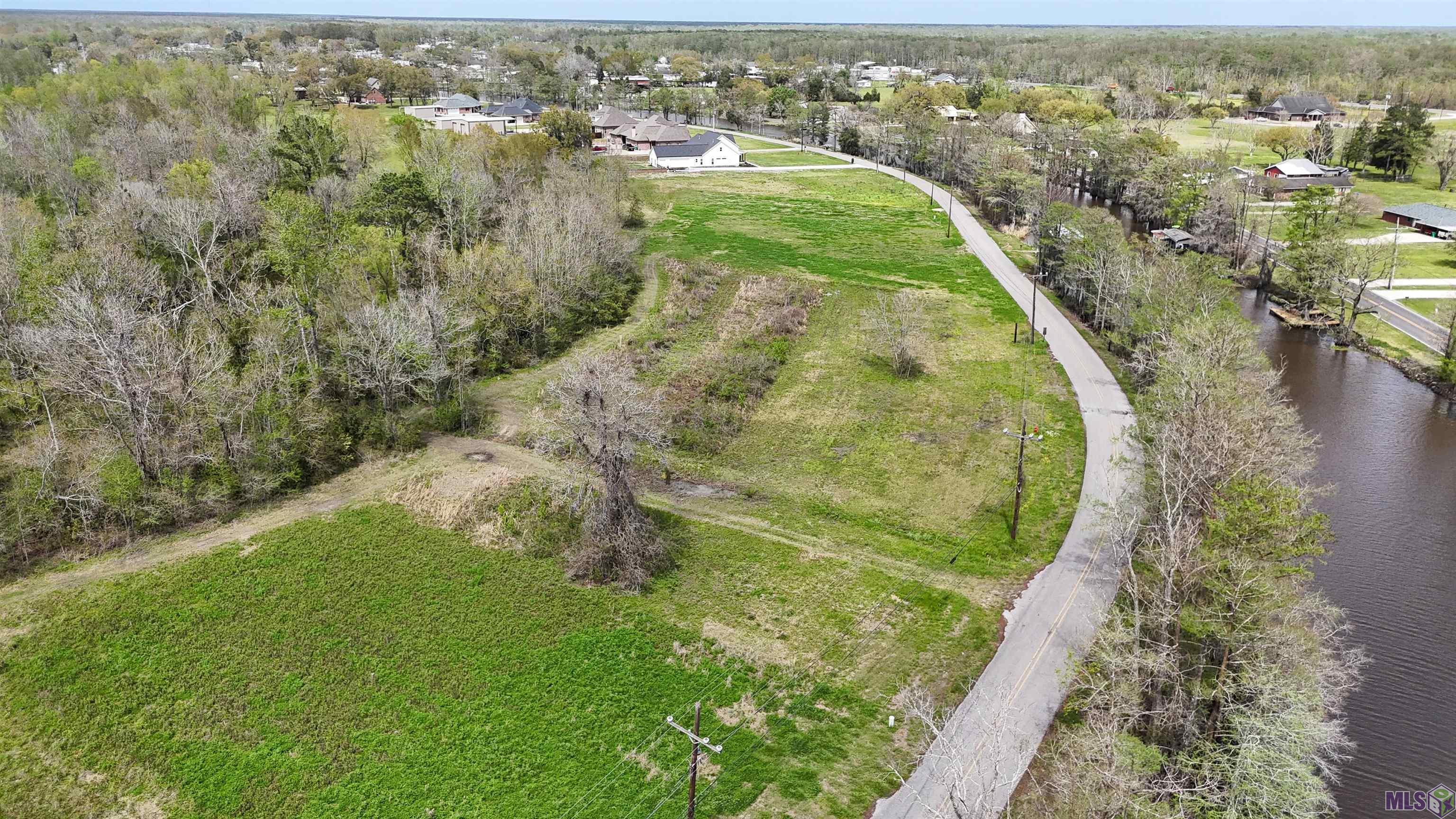634 Bayou Drive Pierre Part, LA 70339 - Photo 7 of 13