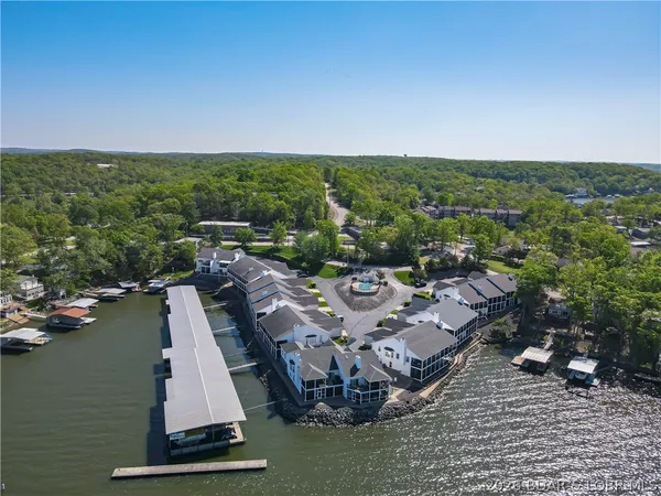 $785,000 | 51 Bay Hill Court, Lake Ozark, MO 65049