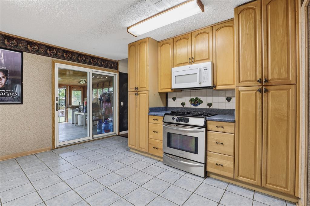 1517 Wiggins Road Maypearl, TX 76064 - Photo 26 of 31