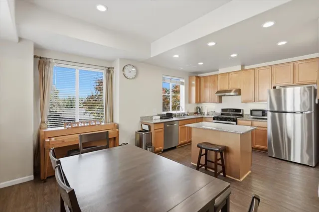 $868,000 | 201 San Antonio Place, San Jose, CA 95116