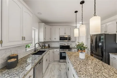 $509,000 | 20803 South Skyview Lane, Spring Hill, KS 66083