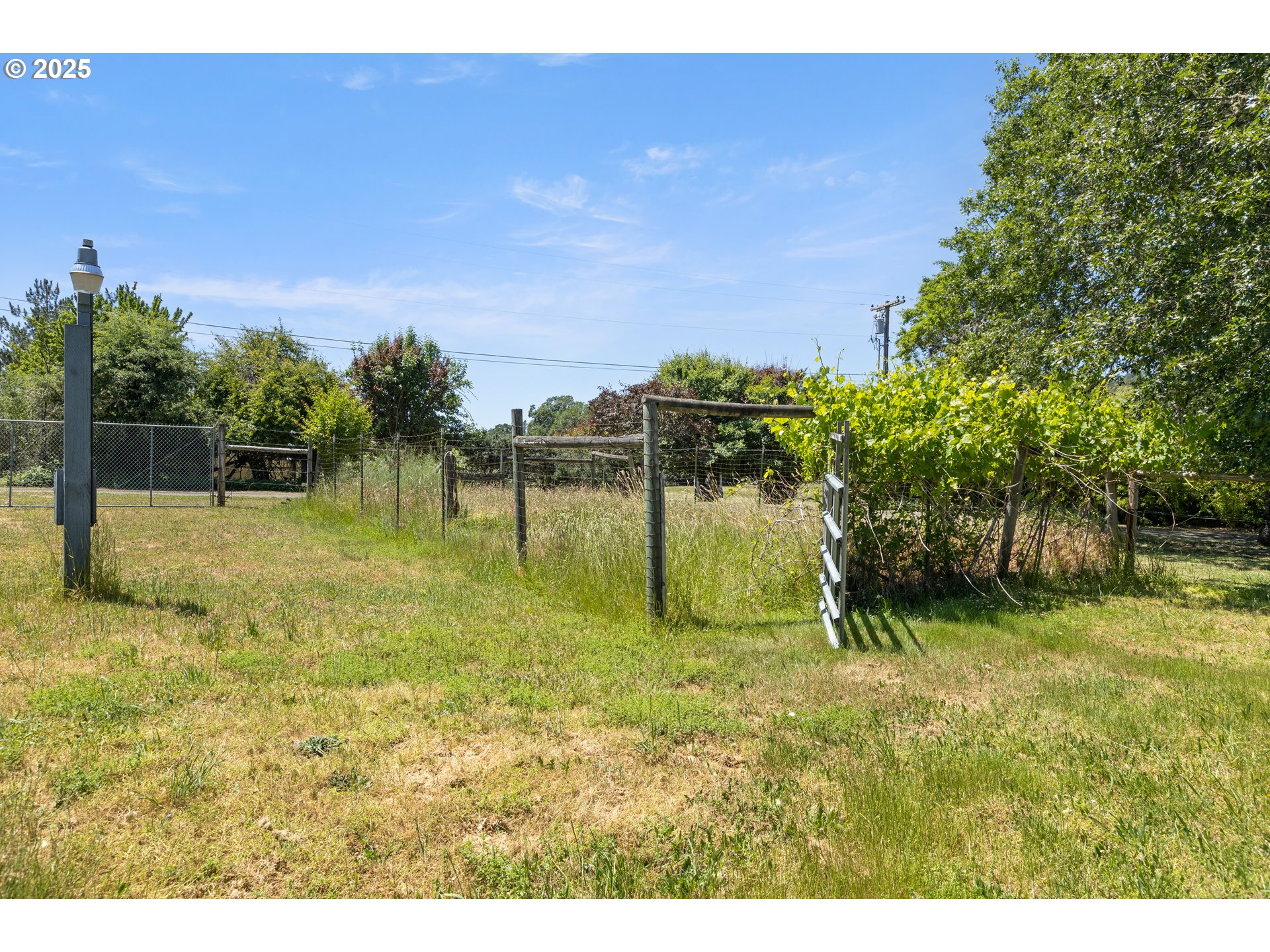 3034 Fisher Road Roseburg, OR 97471 - Photo 40 of 41 Gallery Image 40