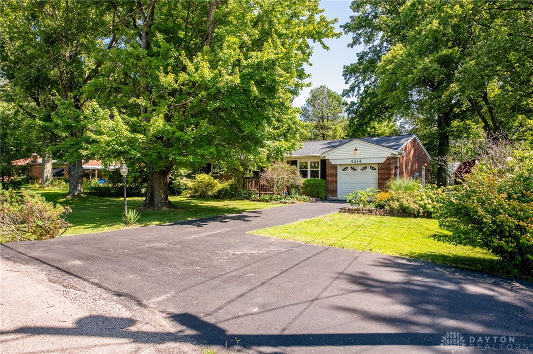 4214 Dixie Road Cincinnati, OH 45245 - Photo 1 of 34 Gallery Image 1