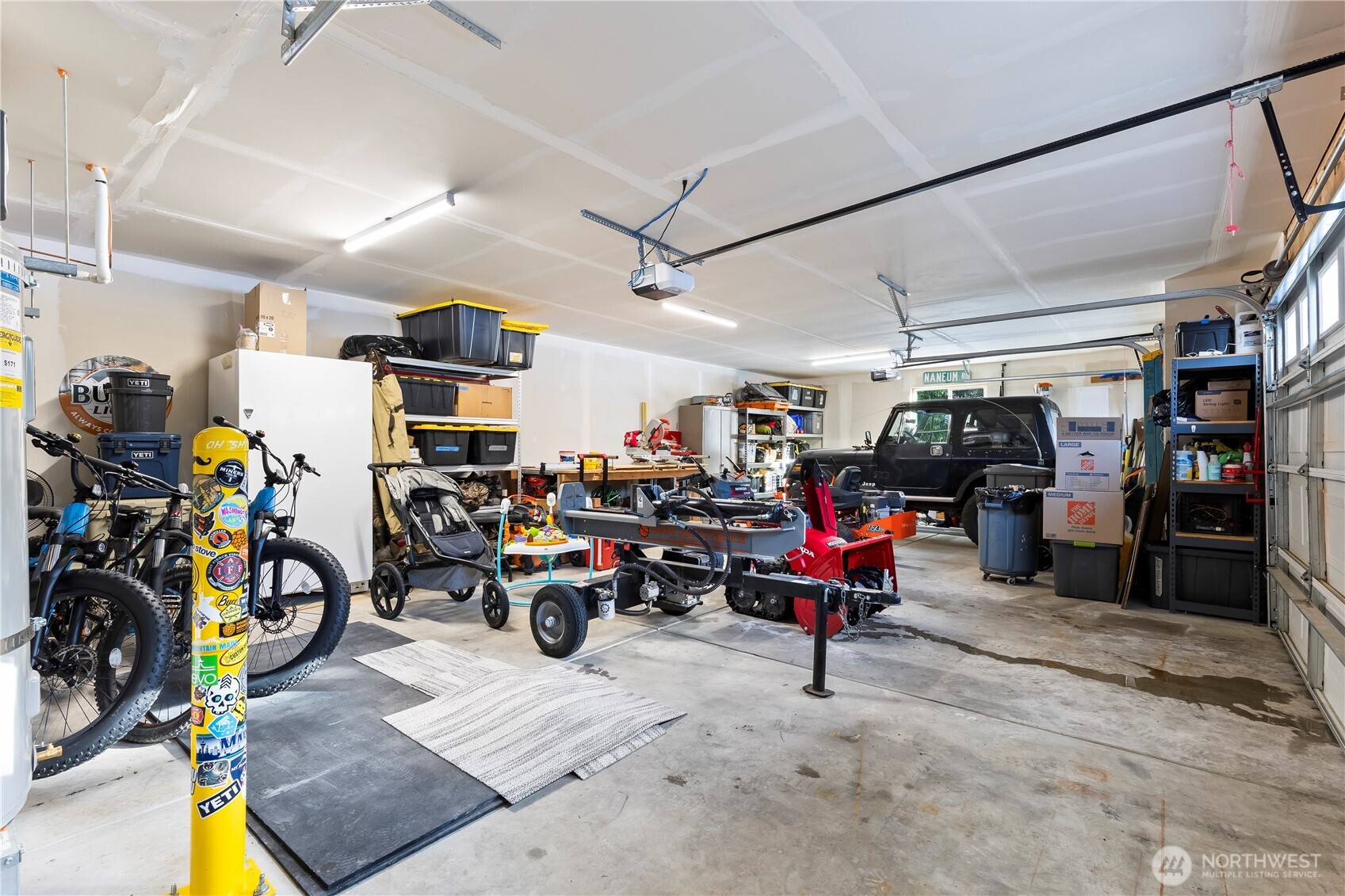 971 Old Cedars Road Cle Elum, WA 98922 - Photo 30 of 39 a view of a storage room with gym equipment