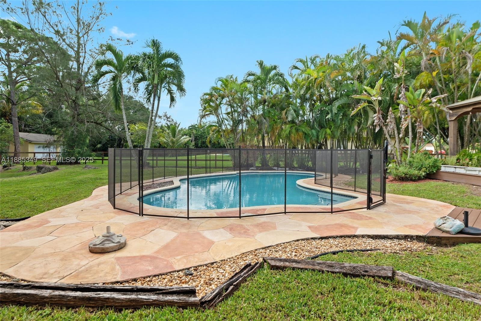 4920 Southwest 167th Avenue Southwest Ranches, FL 33331 - Photo 16 of 33 Gallery Image 16
