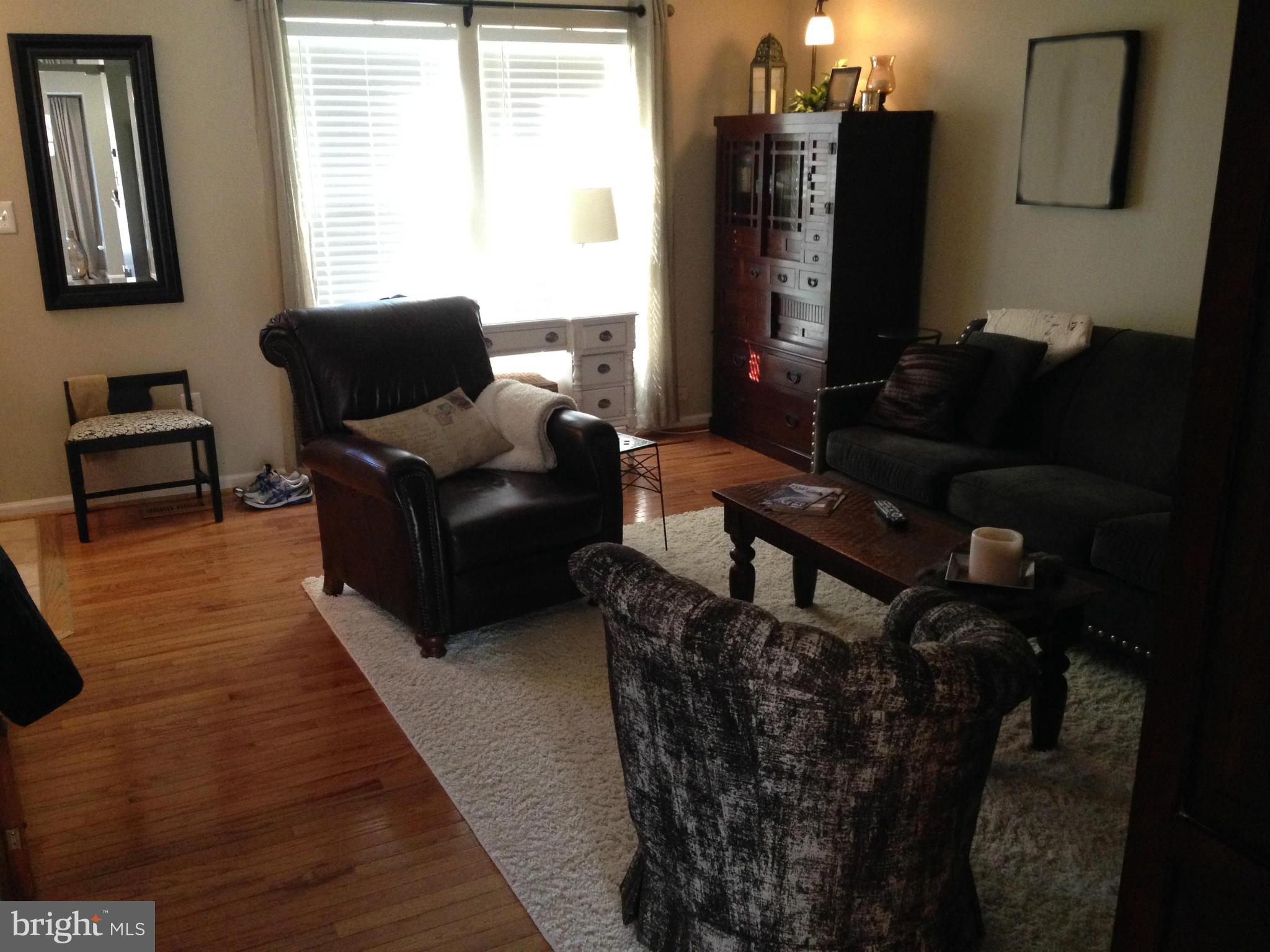 2522 Summers Ridge Drive Odenton, MD 21113 - Photo 10 of 19 Family Room