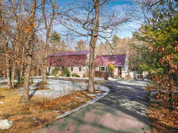 $739,900 | 25 Mill Road, Kingston, NH 03848