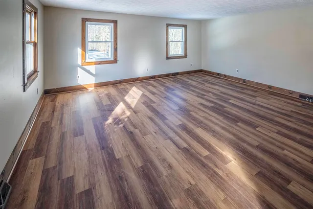 $739,900 | 25 Mill Road, Kingston, NH 03848