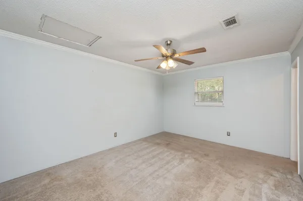 a view of a outdoor space with a house