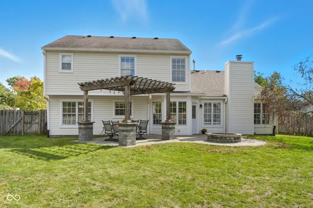 $380,000 | 10959 Gate Circle, Fishers, IN 46038