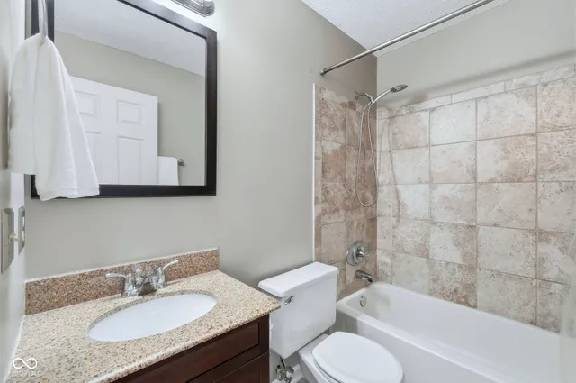 $379,000 | 10959 Gate Circle, Fishers, IN 46038